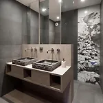 Oda ve Kahvaltı Mineral & 4*
