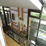 Mineral & Oda ve Kahvaltı 4*