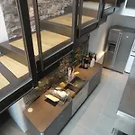 Mineral & Oda ve Kahvaltı 4*
