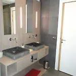 Mineral & Oda ve Kahvaltı 4*